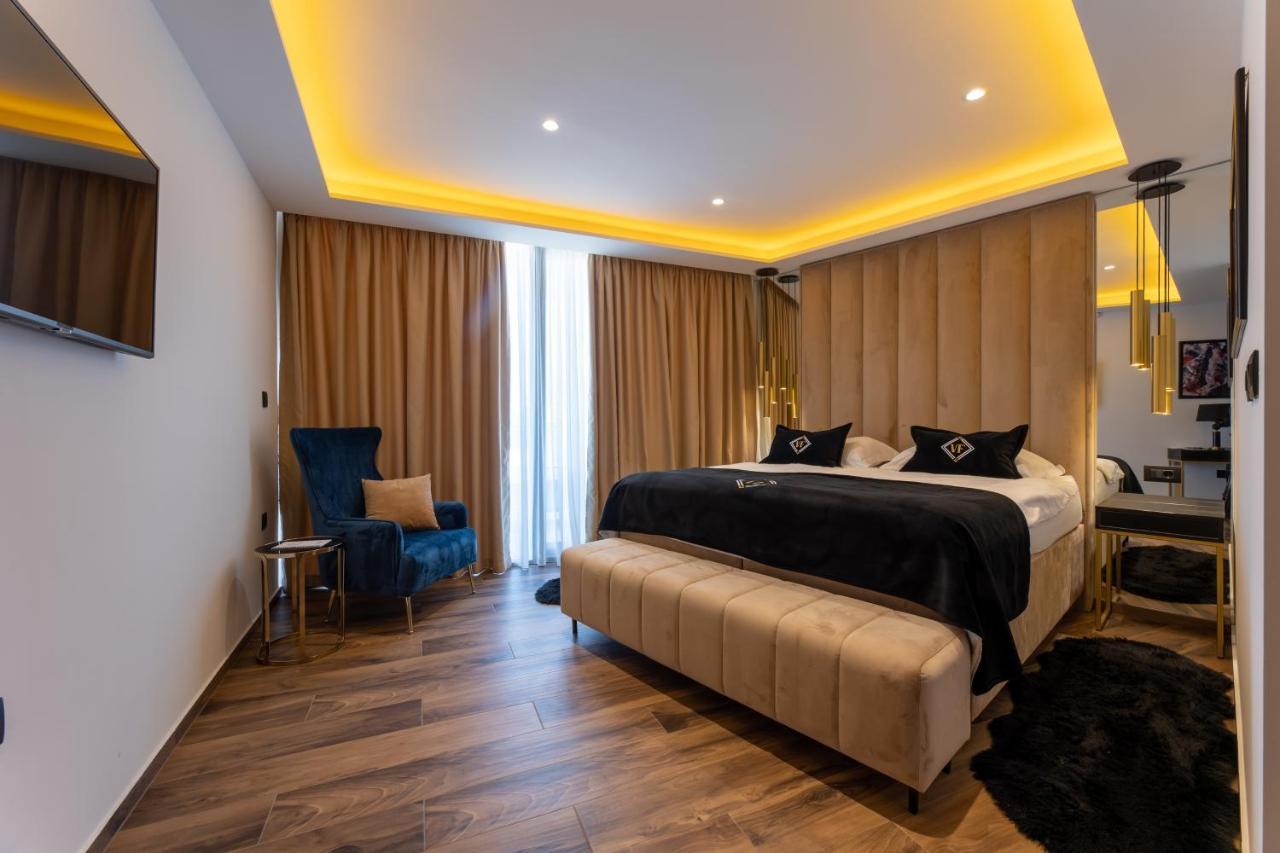 Luxury Favela With Heated Pool *
