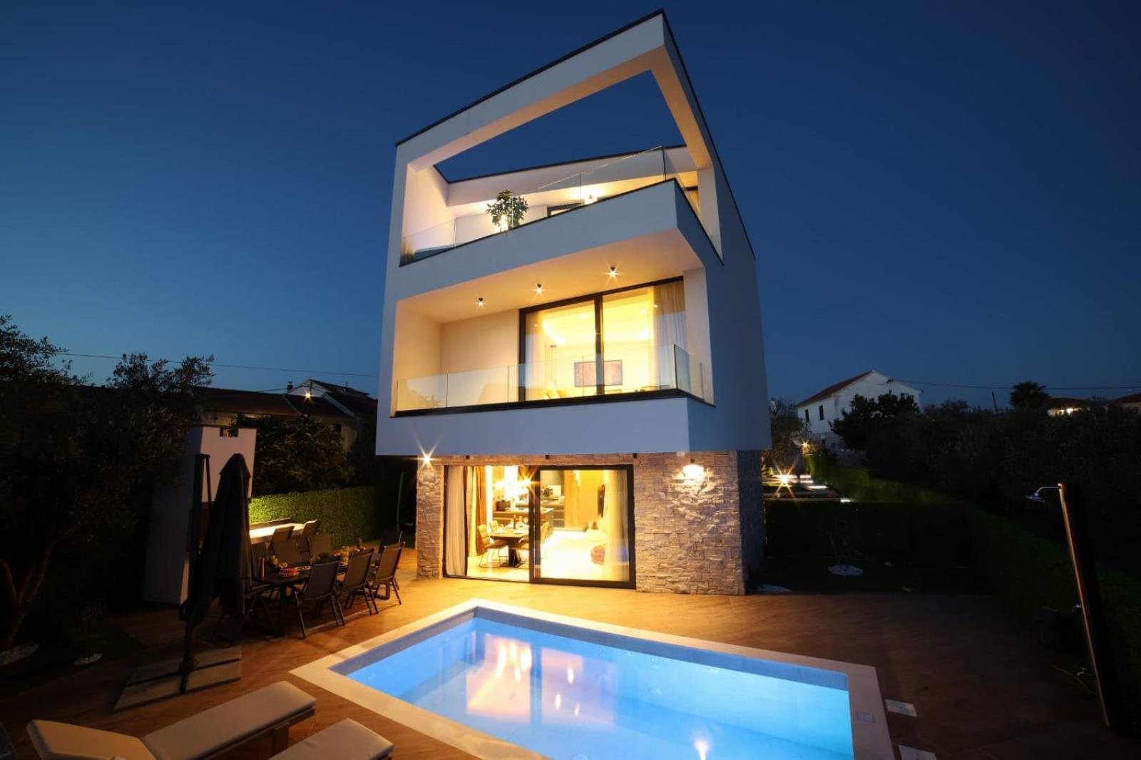 Luxury Favela With Heated Pool