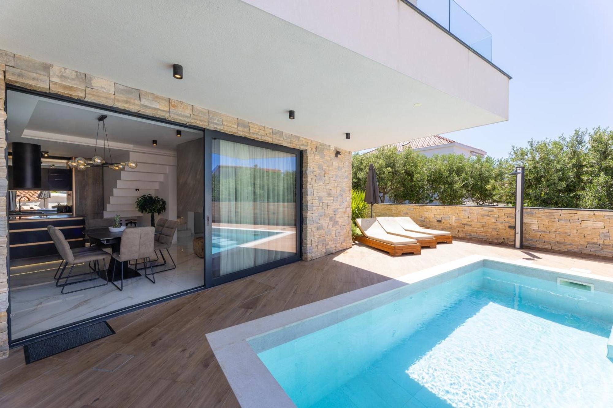 Luxury Favela With Heated Pool Trogir